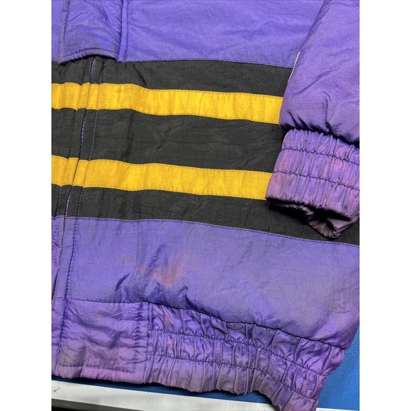 Minnesota Vikings Game Day /Logo 7 purple puffer hooded Jacket Large 14-16 Youth - Picture 3 of 16
